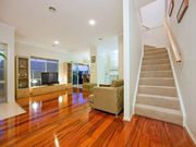 Hire Vinyl Flooring Contractors at Best Rates! 